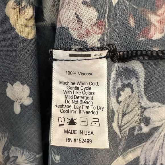 Amour Vert Smocked Floral Midi Dress Off the Shoulder - Picture 3 of 4